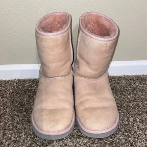 Short pink uggs